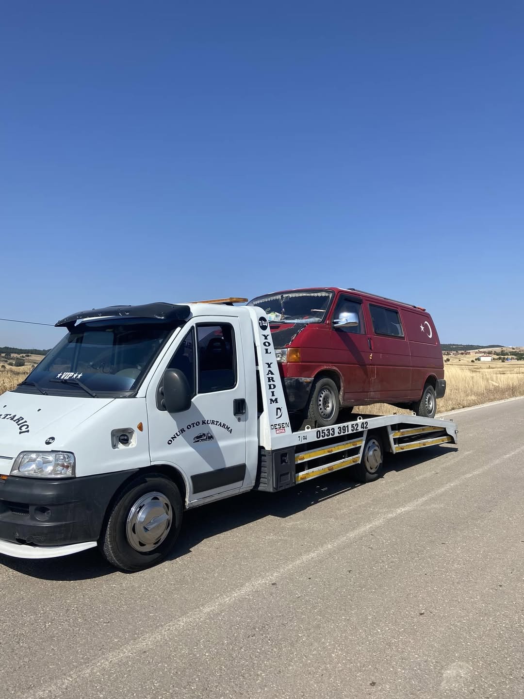 Onur Oto Kurtarma çekicisi ile otomobil taşıma